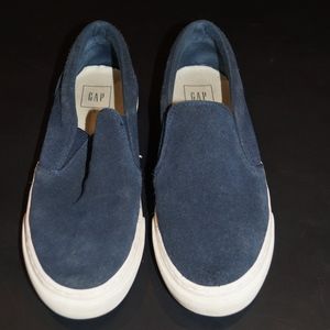 Gap suede blue slip on sneakers